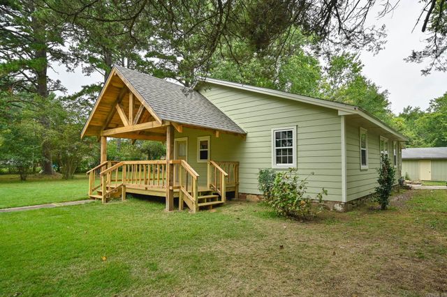 209 Ridge Ave, Mena, AR 71953