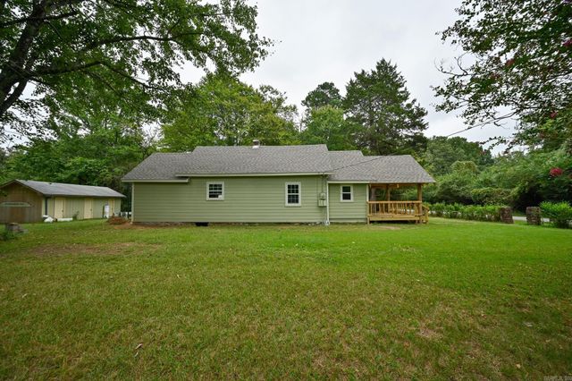 209 Ridge Ave, Mena, AR 71953