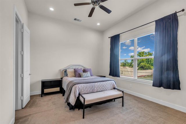 144 Knightsbridge Park Lane, Houston, TX 77018