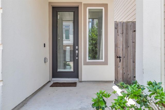 144 Knightsbridge Park Lane, Houston, TX 77018