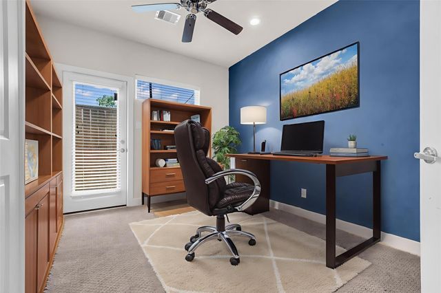 144 Knightsbridge Park Lane, Houston, TX 77018