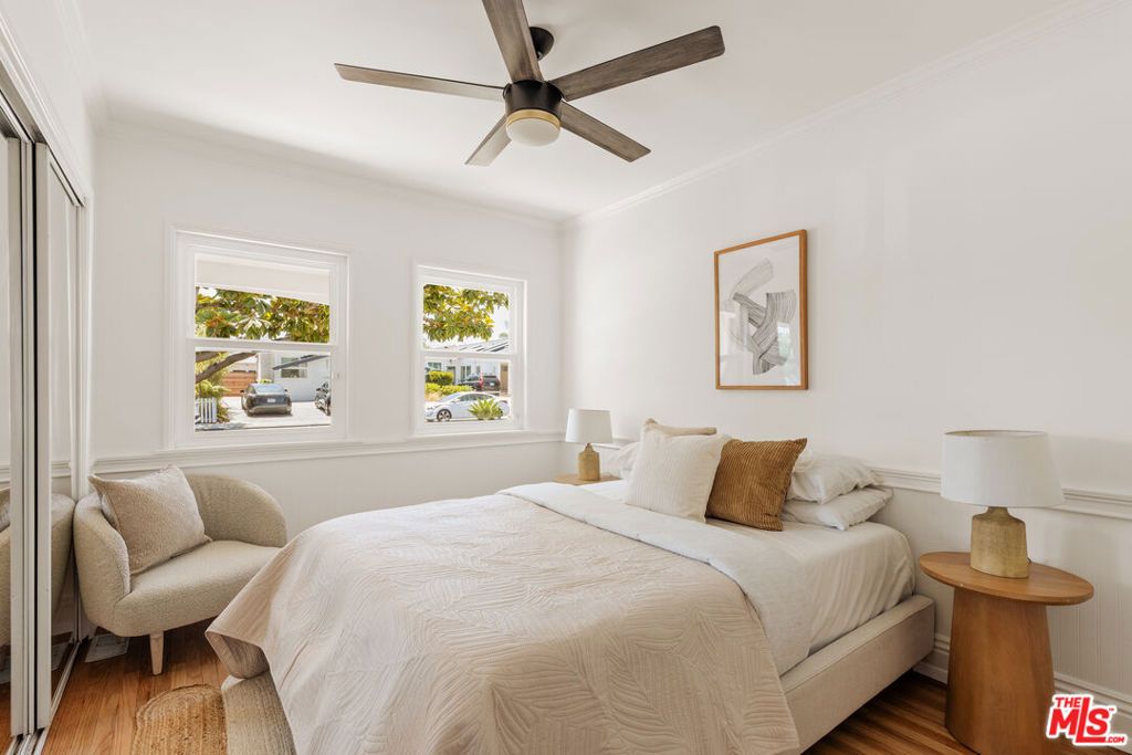 Image 18 of property listing at 8316 Westlawn Avenue, Los Angeles, CA 90045