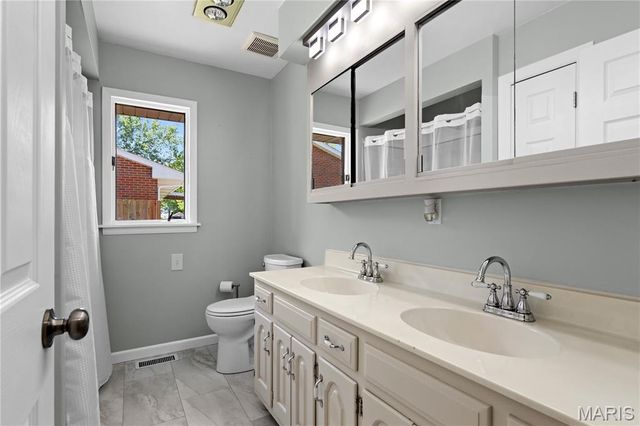 5 Magnolia Drive, Moro, IL 62067