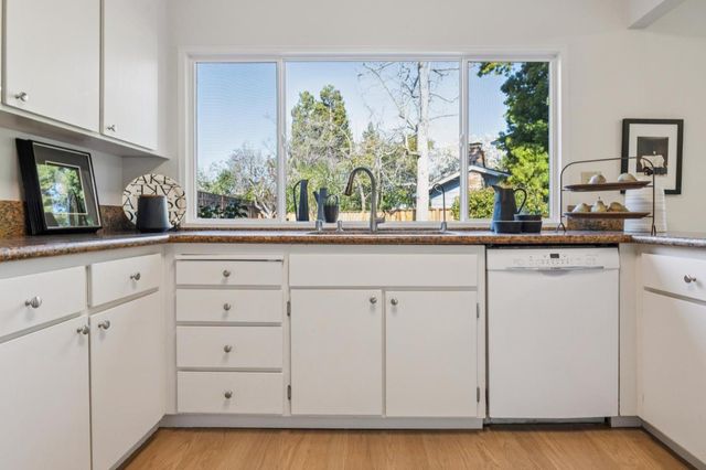 3352 Villa Robleda Drive, Mountain View, CA 94040