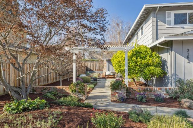 3352 Villa Robleda Drive, Mountain View, CA 94040