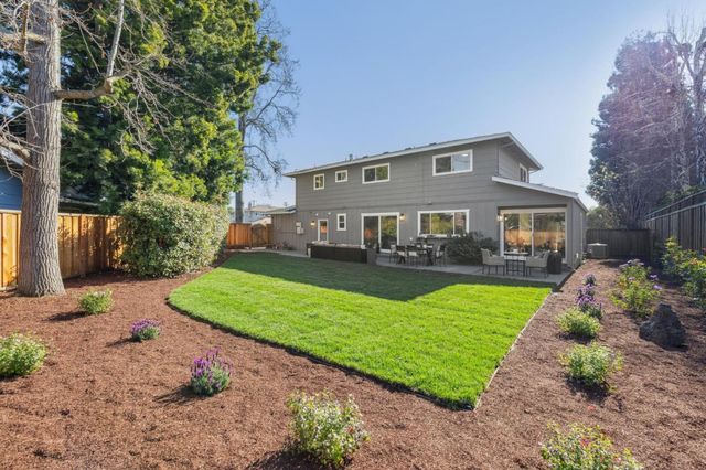 3352 Villa Robleda Drive, Mountain View, CA 94040