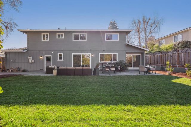 3352 Villa Robleda Drive, Mountain View, CA 94040