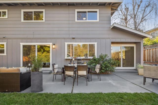 3352 Villa Robleda Drive, Mountain View, CA 94040