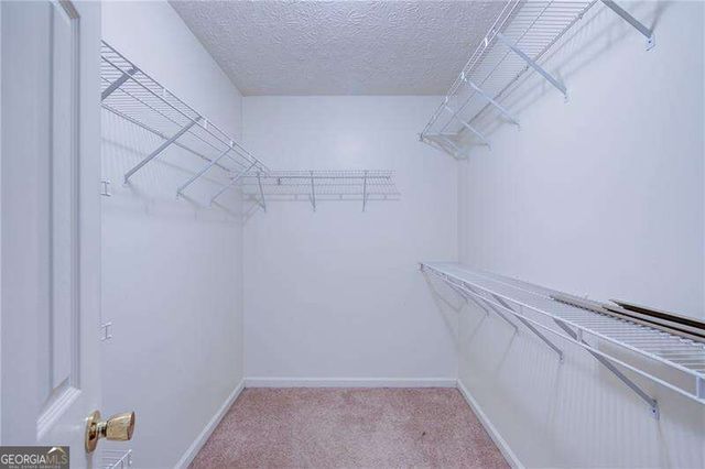 4267 Rivuere Point, Gainesville, GA 30507