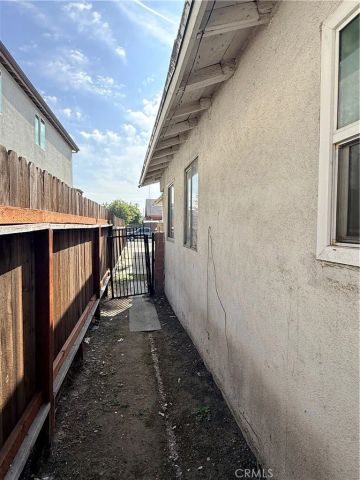 4161 Dorsey, Los Angeles, CA 90011