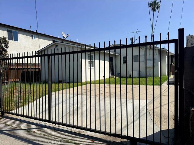 4161 Dorsey, Los Angeles, CA 90011