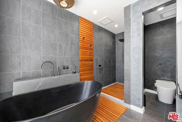 28036 Sea Lane Drive, Malibu, CA 90265