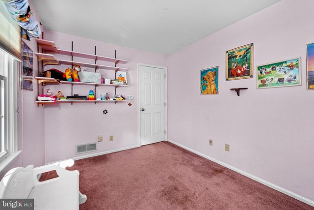 703 SWEETLEAF DR, Wilmington, DE 19808