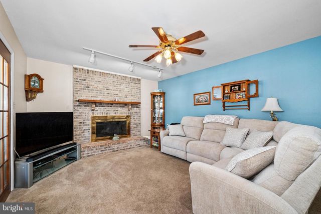 703 SWEETLEAF DR, Wilmington, DE 19808