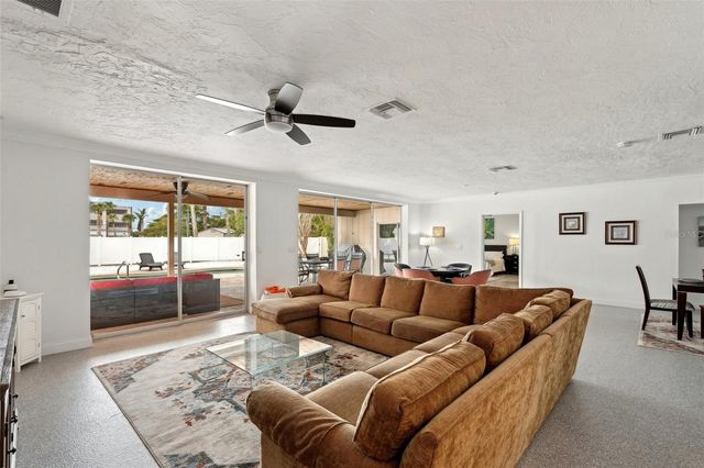 55 N WASHINGTON DRIVE, Sarasota, FL 34236