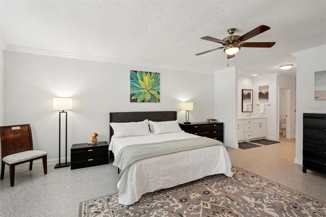 55 N WASHINGTON DRIVE, Sarasota, FL 34236