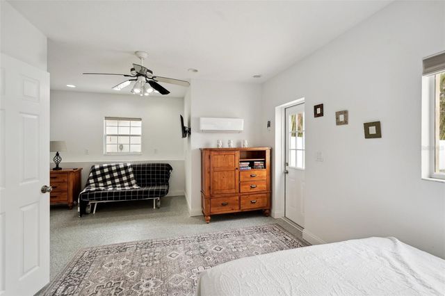 55 N WASHINGTON DRIVE, Sarasota, FL 34236