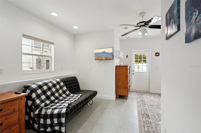 55 N WASHINGTON DRIVE, Sarasota, FL 34236