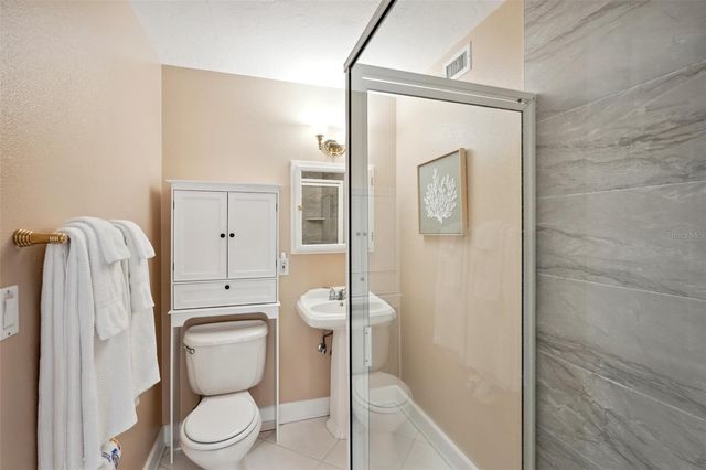 55 N WASHINGTON DRIVE, Sarasota, FL 34236