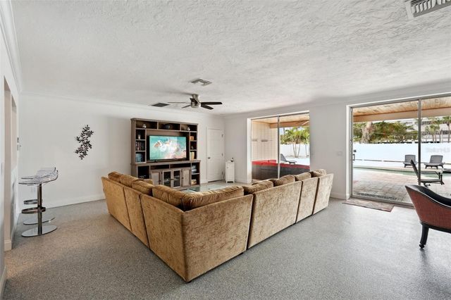 55 N WASHINGTON DRIVE, Sarasota, FL 34236