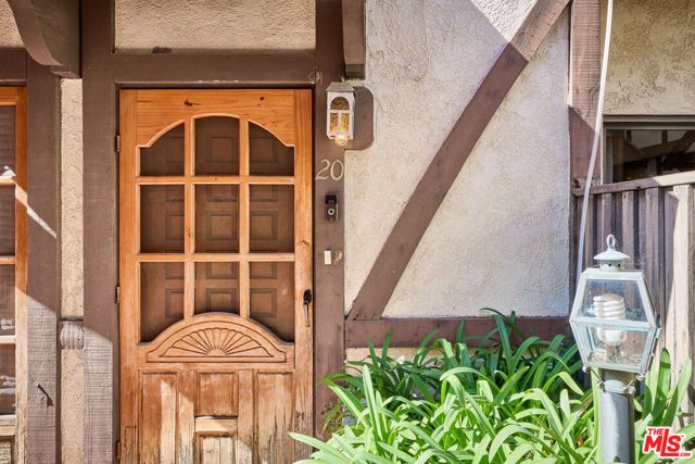 822 Victor Avenue 20, Inglewood, CA 90302