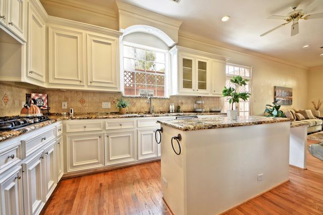 1211 Nantucket Drive C, Houston, TX 77057