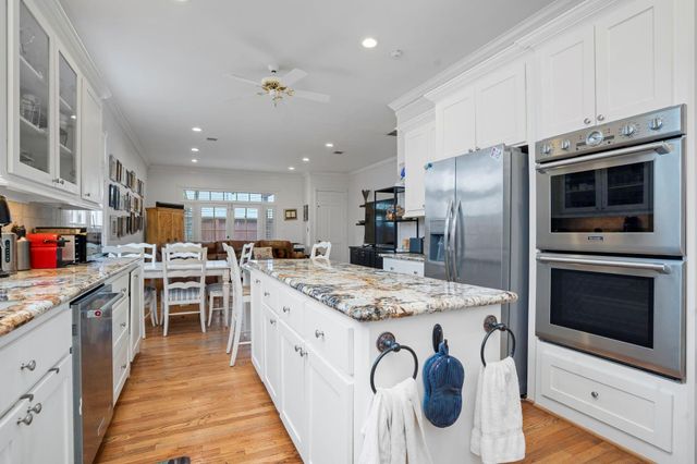 1211 Nantucket Drive C, Houston, TX 77057