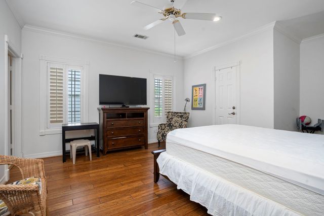 1211 Nantucket Drive C, Houston, TX 77057