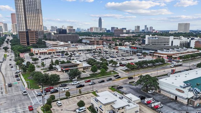 1211 Nantucket Drive C, Houston, TX 77057