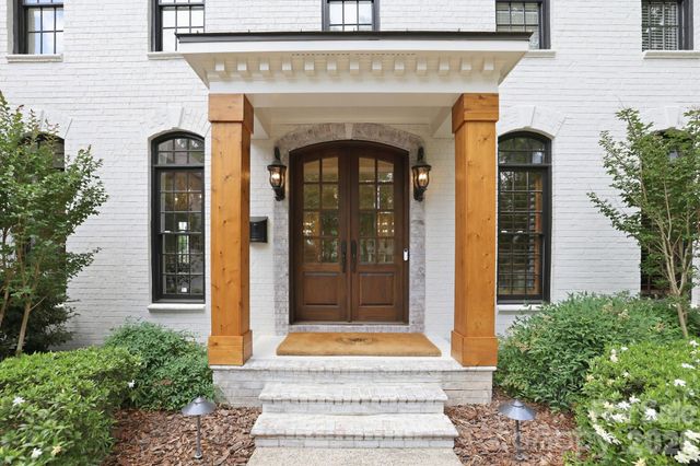 2021 Coniston Place, Charlotte, NC 28207