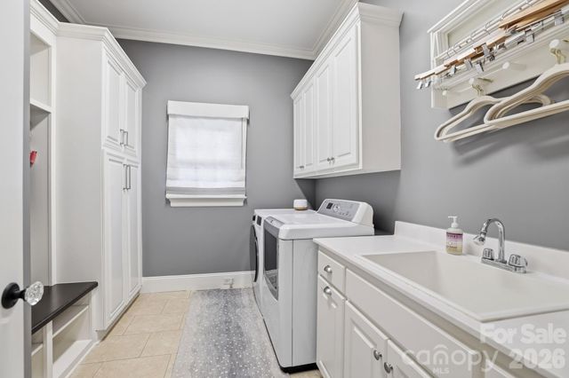 2021 Coniston Place, Charlotte, NC 28207