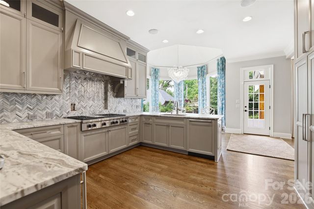 2021 Coniston Place, Charlotte, NC 28207