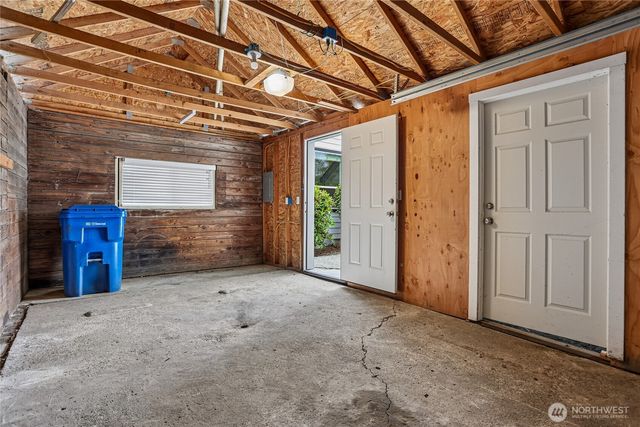 8609 55th Avenue S, Seattle, WA 98118