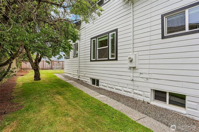8609 55th Avenue S, Seattle, WA 98118