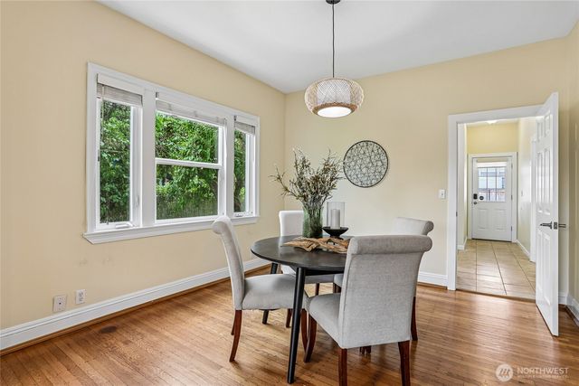 8609 55th Avenue S, Seattle, WA 98118