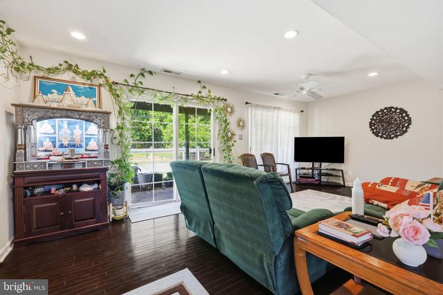 231 COLLINGSWOOD RD, Fairless Hills, PA 19030