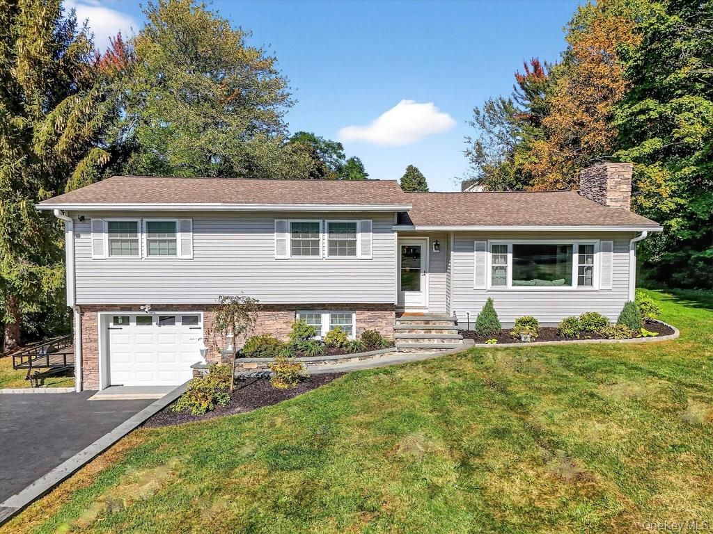 301 Balmville Lane, Balmville, NY 12550