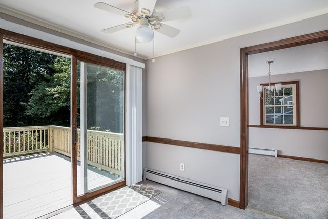 184 Cambridge Cir, Longmeadow, MA 01106