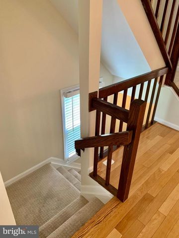 1569 TEMPLETON PL, Rockville, MD 20852