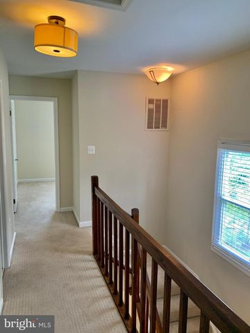 1569 TEMPLETON PL, Rockville, MD 20852