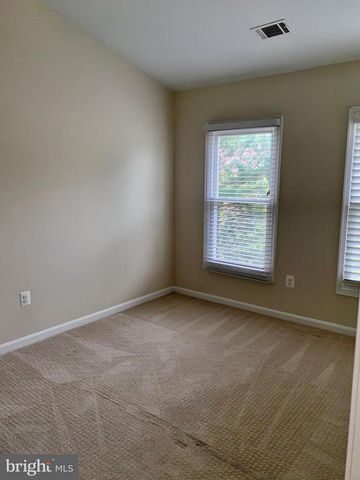 1569 TEMPLETON PL, Rockville, MD 20852