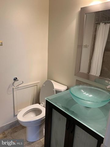 1569 TEMPLETON PL, Rockville, MD 20852