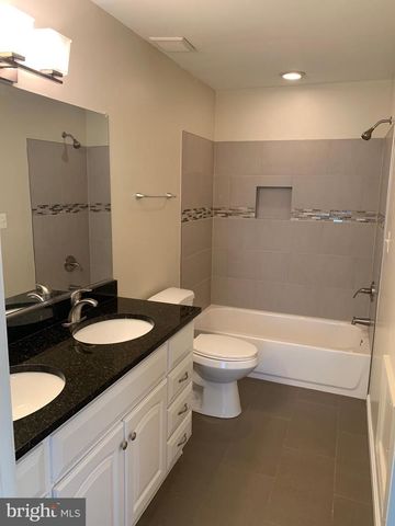 1569 TEMPLETON PL, Rockville, MD 20852