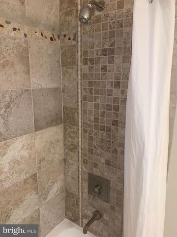 1569 TEMPLETON PL, Rockville, MD 20852