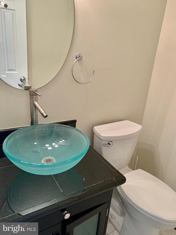 1569 TEMPLETON PL, Rockville, MD 20852