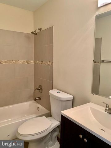 1569 TEMPLETON PL, Rockville, MD 20852