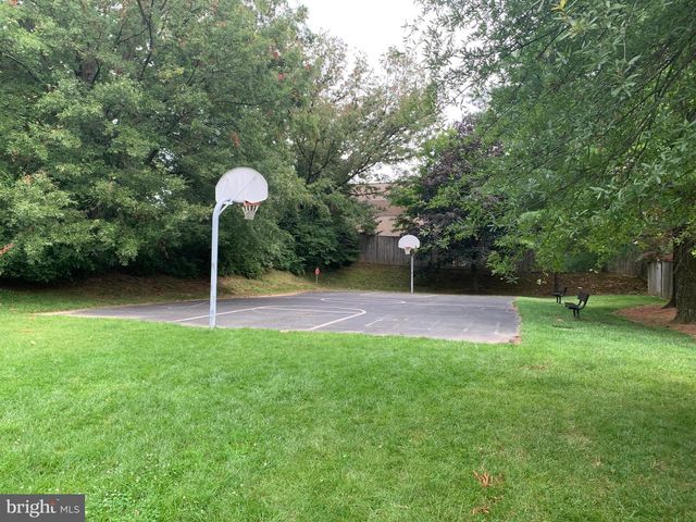 1569 TEMPLETON PL, Rockville, MD 20852