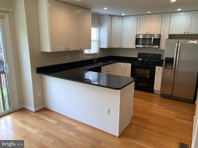 1569 TEMPLETON PL, Rockville, MD 20852