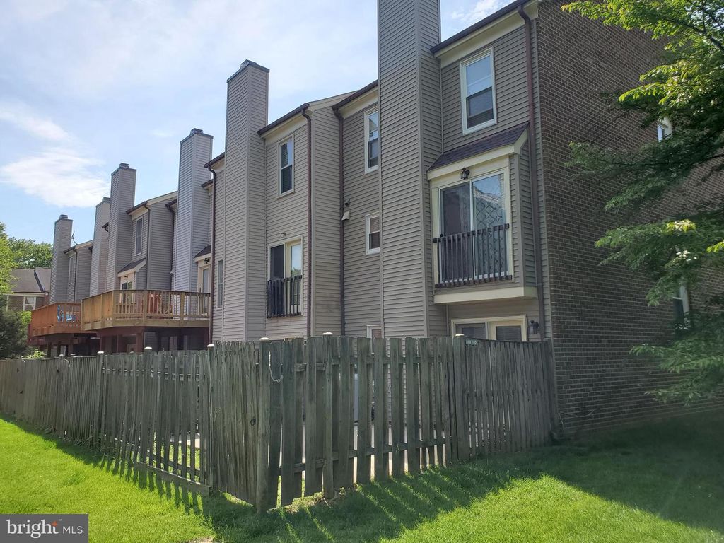 1569 TEMPLETON PL, Rockville, MD 20852