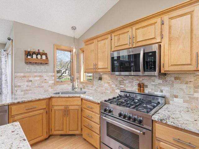 2400 87th Trail N, Brooklyn Park, MN 55443